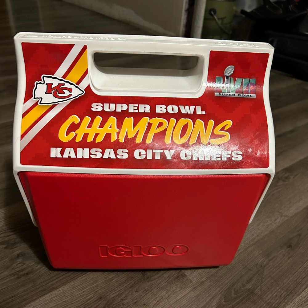 Kanas city Chiefs medium size cooler